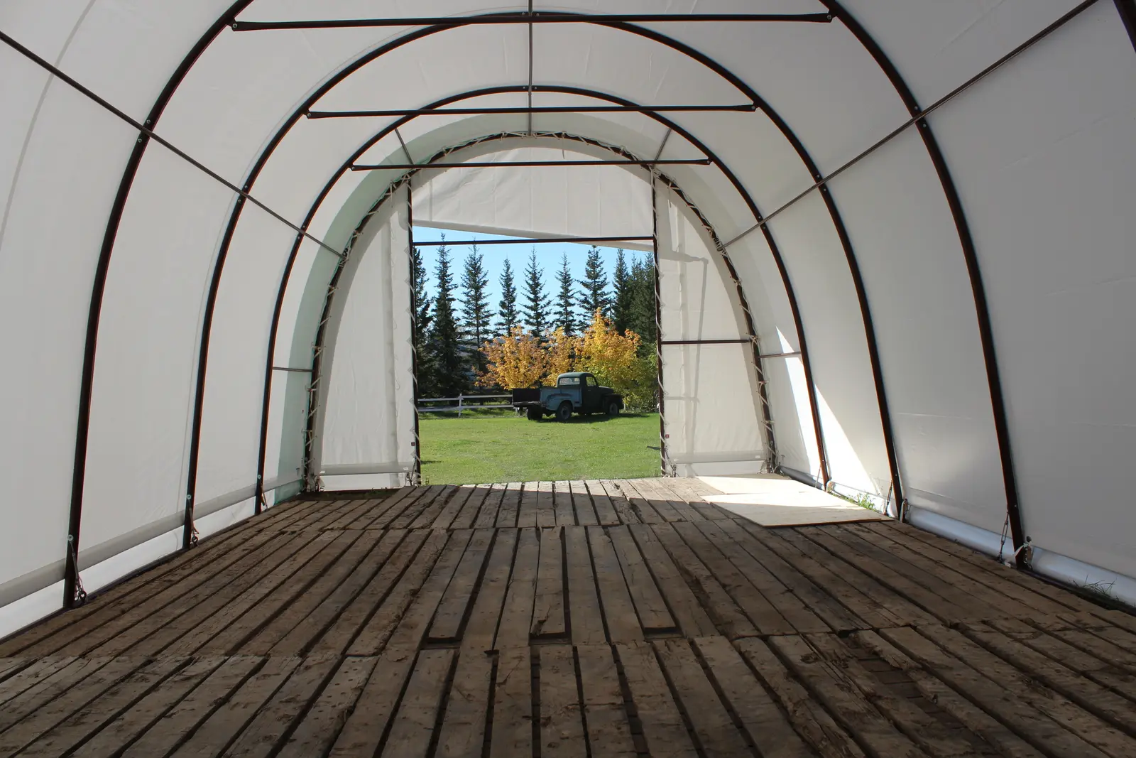 24' fabric building interior rig matting